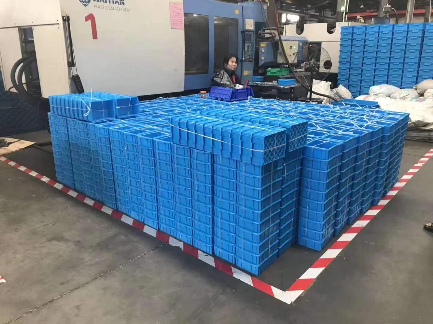配套貨架使用的塑料托盤都有哪些規(guī)格？